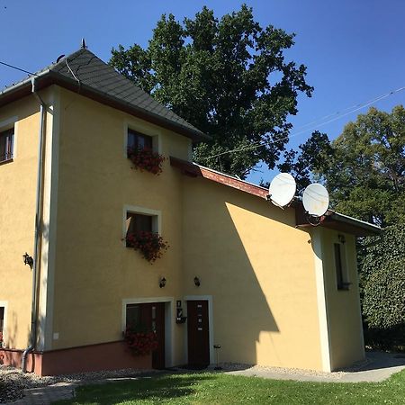 Penzión Pri Kaštieli Záturčie Martin Esterno foto